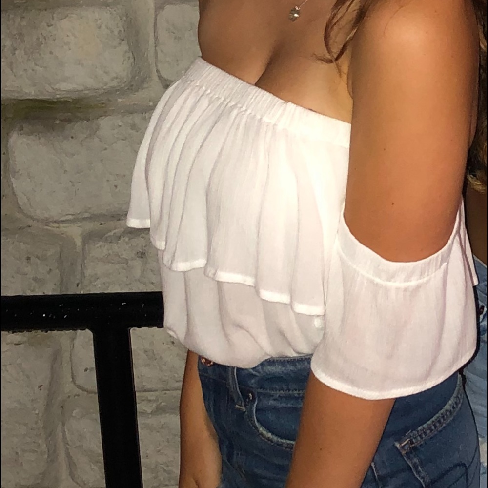 hollister off the shoulder (with straps) blouse